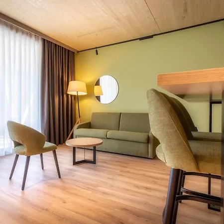 Hotel Naturhotel Snovik 4*