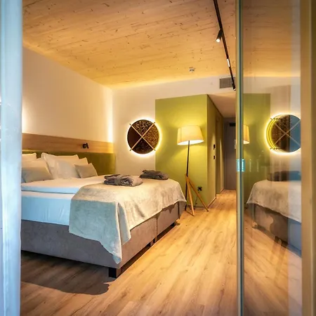Hotel Naturhotel Snovik 4*